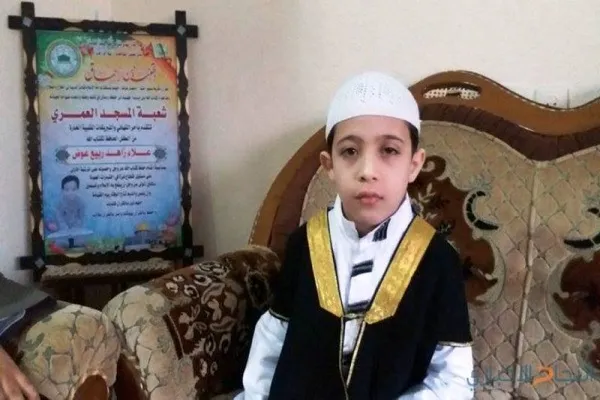 طفل فلسطيني من سكان مخيم 