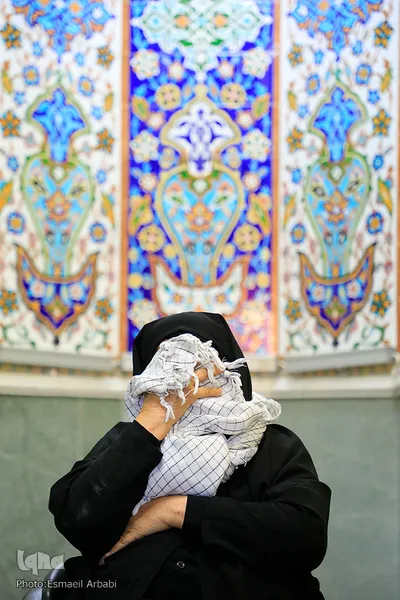 دیدار مسئولان ارشد خراسان‌جنوبی با خانواده شهید نقدی پور