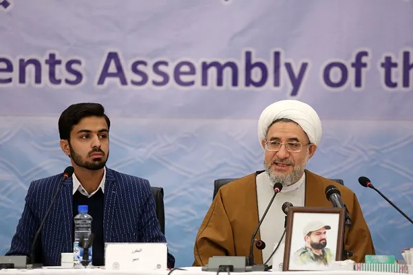 جبهه مقاومت امروز قوی‌تر از گذشته است/ به حاشیه‌ رفتن موج تکفیر در جهان اسلام