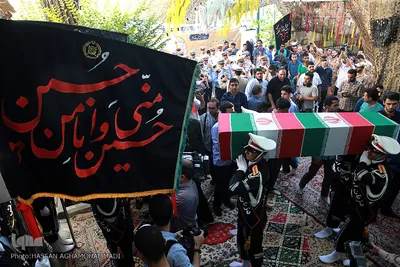 زیارت پیکرهای مطهر و تازه تفحص شده ۱۳۵شهید گمنام دفاع مقدس در معراج الشهدای تهران
