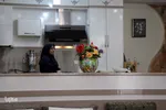 درس عشق معلم فداکار به دانش آموز کم توان جسمی