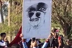 صدام کی تصاویر اٹھانے پر تین طالب علم فارغ