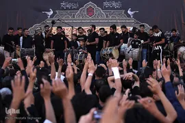 مراسم خیمه سوزان عصر عاشورا در میدان امام حسین(ع) تهران