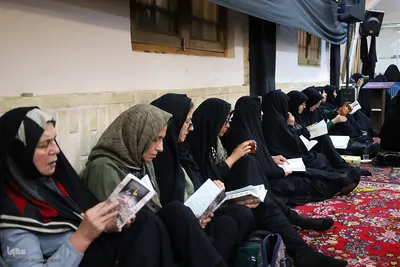 مراسم دعای عرفه در مسجد بزرگ خوزان خمینی‌شهر