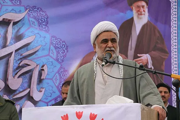 جلوه‌های وحدت شیعه و اهل سنت در راهپیمایی 22 بهمن
