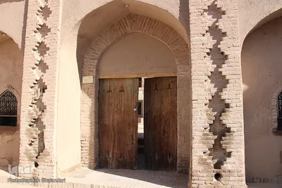 بنای تاریخی خواجه خضر ؛ معماری با کاربری مسجد، آرامگاه