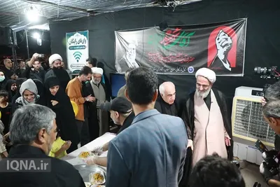 بازدید نماینده رهبر معظم انقلاب در استان سمنان از مواکب خدمت‌رسان به عزاداران شرکت کننده در مراسم تشییع رهبر شهید انقلاب 