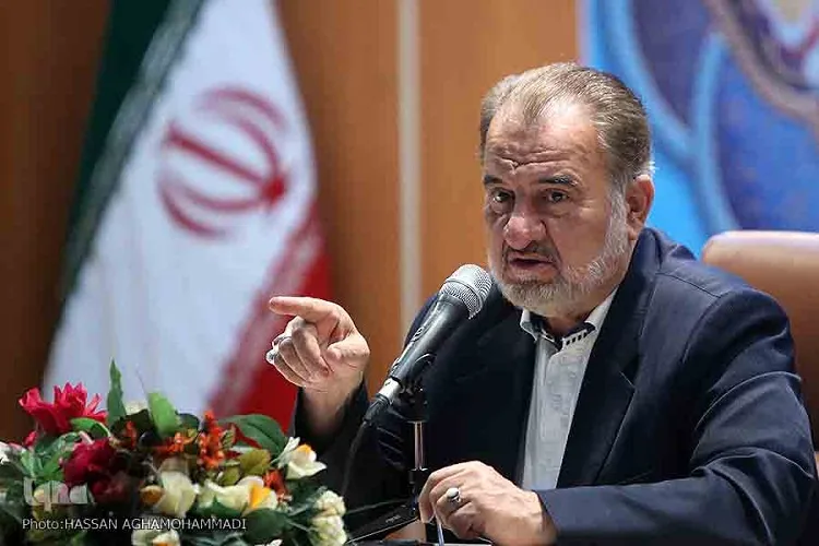 سمپاشی‌ دشمن اثری ندارد/ شاگردان خوبی برای قرآن باشیم