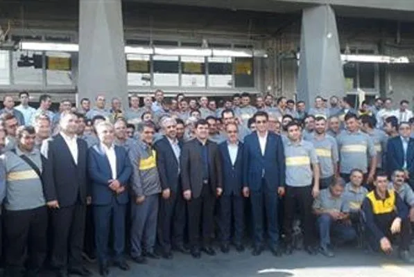 رونمایی از نوسازی ناوگان موتوری توزيع‌کنندگان شبکه پستی