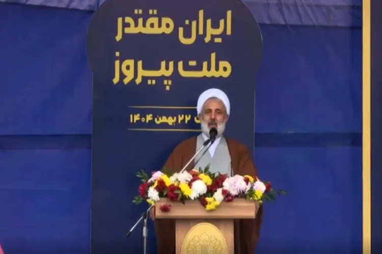 ملت ایران با ایستادگی در ۲۲ بهمن قدرت و استقلال خود را به رخ دشمنان کشید
