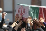 مراسم تشییع ۴ شهید حملات جنایتکارانه آمریکا به اهواز برگزار شد