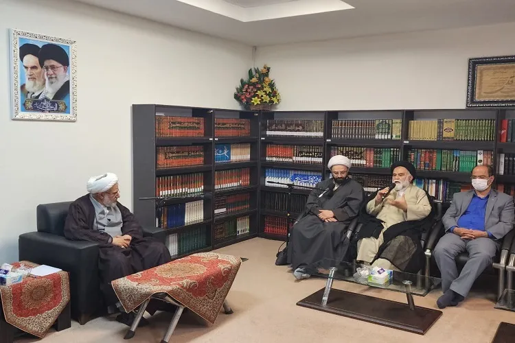 تسهیل ازدواج دانشجویی در ترویج ازدواج آسان بسیار تأثیرگذار است
