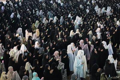 اقامه نماز عید فطر در مصلای اصفهان