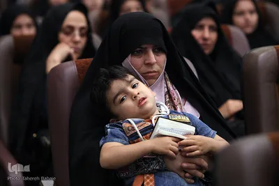 رقابت دختران در پنجمین دوره مسابقات قرآن دانش آموزان