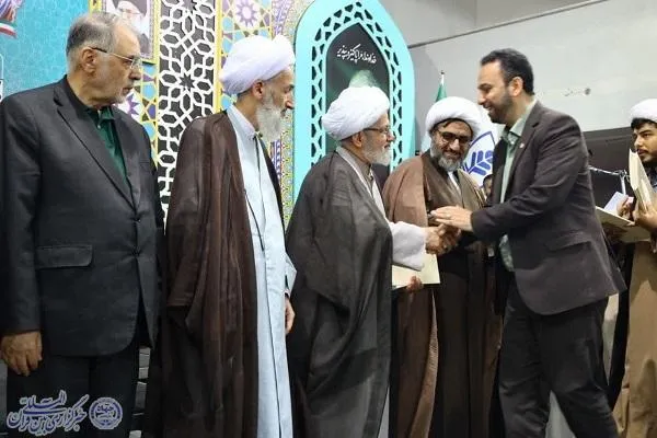 نهمین اجلاسیه استانی نماز در  پردیس دانشگاه مازندران
