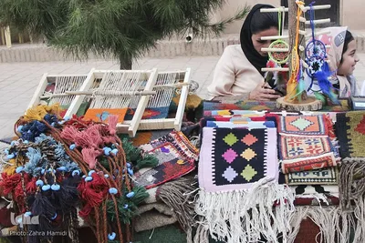 نمایشگاه صنایع دستی در باغ اکبریه بیرجند