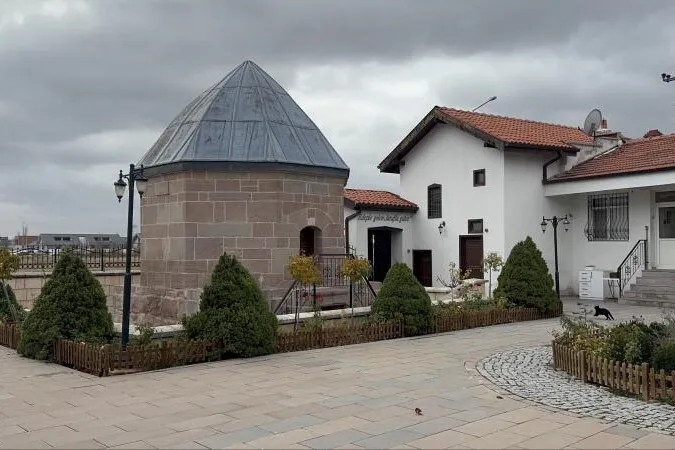Türbedarlık geleneği 