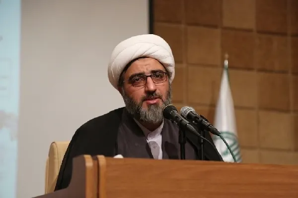 مجاهدت فرهنگی بانوان از خانه آغاز می‌شود