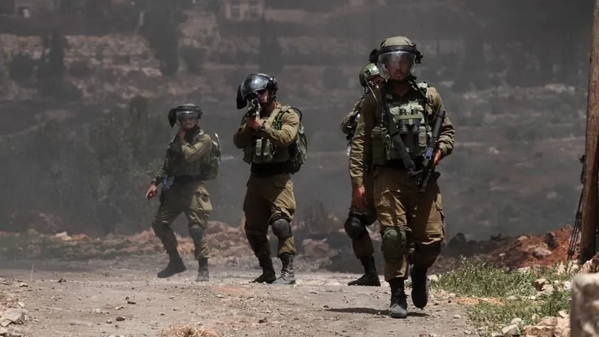 Israeli Troops Raid West Bank Town, Injure Dozens