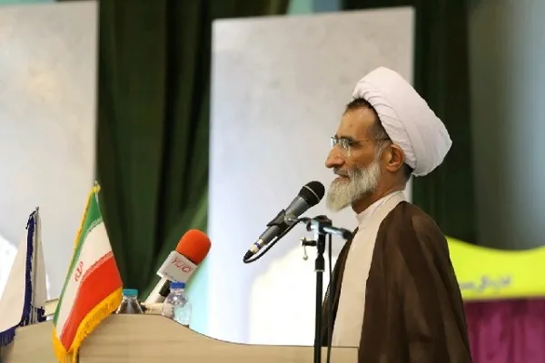 دانشگاه‌ها، علم را به ابدیت پیوند بزنند