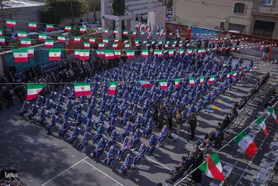 آیین نواختن زنگ انقلاب اسلامی در شیراز