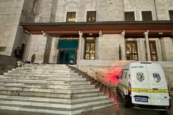 Fatih Camii'nde provokatif saldırı
