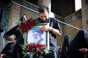 مصلیٰ امام خمینیؒ میں ’’آقایِ شہیدِ ایران‘‘ کی وداع کی تقریب کا آغاز