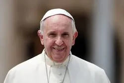 Le pape François rend hommage aux organisateurs de la conférence 