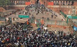 প্রতিবাদে উত্তাল দিল্লি, জামা মসজিদসহ বহু জায়গায় বিক্ষোভ