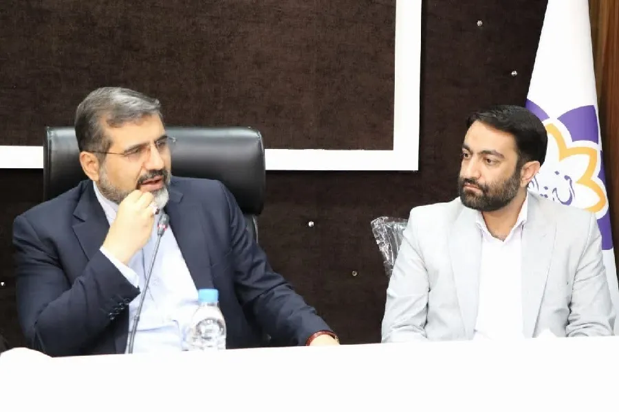 پوشش از نمادهای تمدن ایرانی است