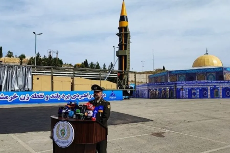 رادارگریزی و عبور از پدافند هوایی دشمن ویژگی‌های بارز موشک خرمشهر 4 است