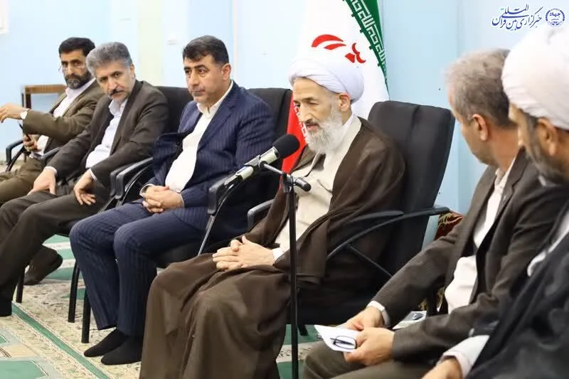 مسئولان برای تحقق شعار سال رهبری جهادی عمل کنند