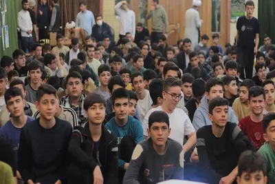 اعتکاف دانش آموزی در مرند