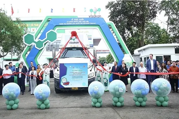 Une entreprise vietnamienne exporte la première partie de ses médicaments halal
