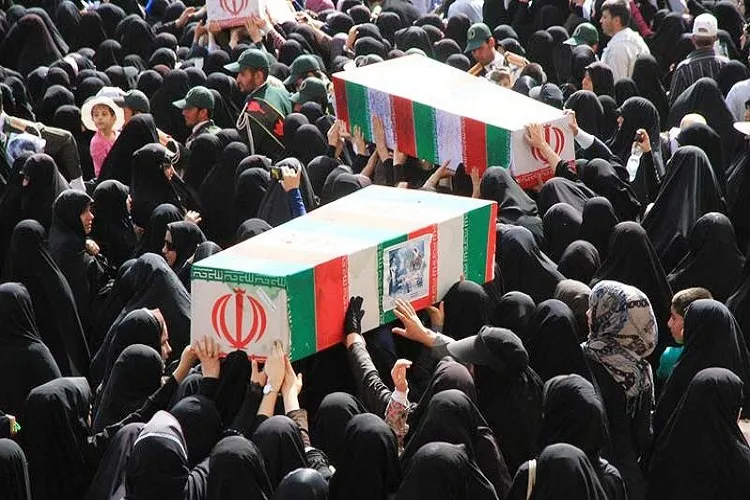 پیکر مطهر شش شهید وارد چهارمحال و بختیاری شد