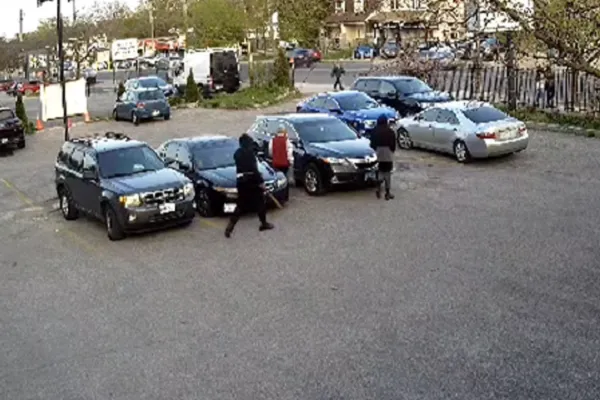 Toronto Police in Search of Perpetrators behind Attack outside Mosque
