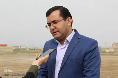 کلنگ زنی دارالقرآن خیرساز فراهان/عکاس: زهرا بهرامی