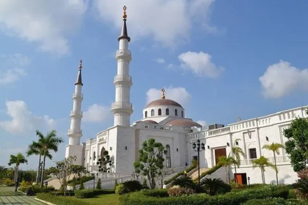 Kamboçya'da güneş enerjili cami inşa ediliyor