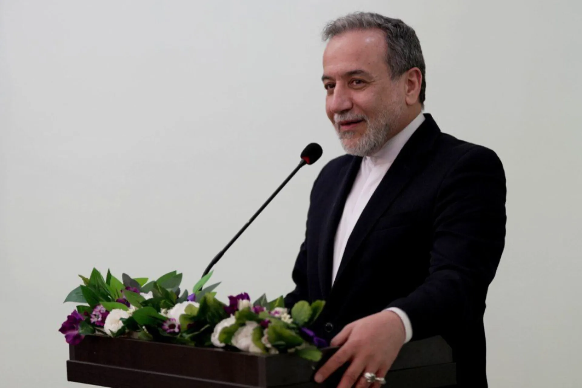 پیام تبریک وزیر امور خارجه به مناسبت عید سعید فطر