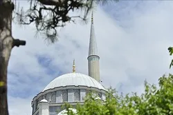 Japanese Non-Muslims Attend Iftar Event at Tokyo Mosque