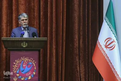سید عباس صالحی، وزیر فرهنگ و ارشاد اسلامی در جشن ایثار