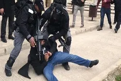 Zionist Forces Arrest at Least 10 Palestinians in West Bank Raids