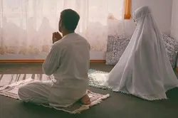الصلاة بین العمل والنوایا