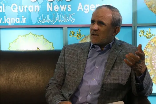 رمز موفقیت در علوم انسانی، توجه توأمان به دانش‌های بومی و غیربومی است