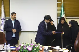 تجلیل از هنرمندان نمایشگاه نفس‌المطمئنه