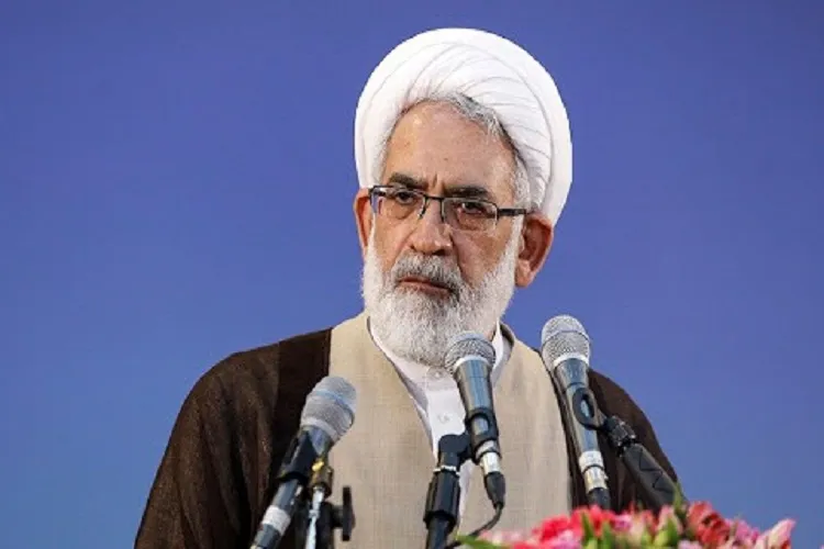 حکام سرسپرده برخی دول اسلامی در زمره مهجورکنندگان قرآن هستند/ معامله قرن تبدیل به مقابله قرن می‌شود