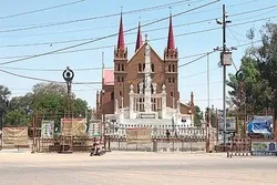 ہیئت آئمہ مساجد و علماء امامیہ پاکستان کے رہنما کا ہولی ٹرینٹی چرچ کا دورہ