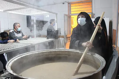 استقبال از شهید گمنام و پخت غذای نذری به همت مرکز نیکوکاری رسانه یاران خراسان‌جنوبی