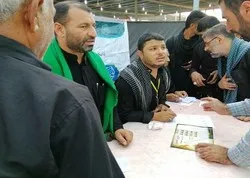 Les stands coraniques d'Arba'in commencent leurs activités en Irak