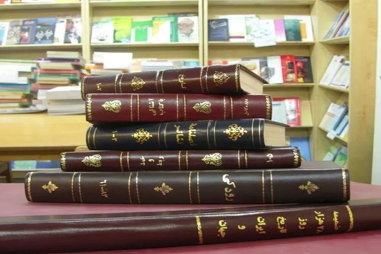 وقف کتابخانه‌های شخصی ترویج شود